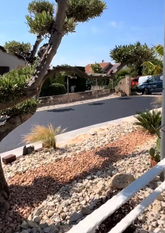 amenagement-exterieur-naturel-contemporain